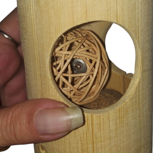 Bamboo Wooden Hanging Cat Toy - Picture 4 of 4